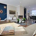 Haus No 7